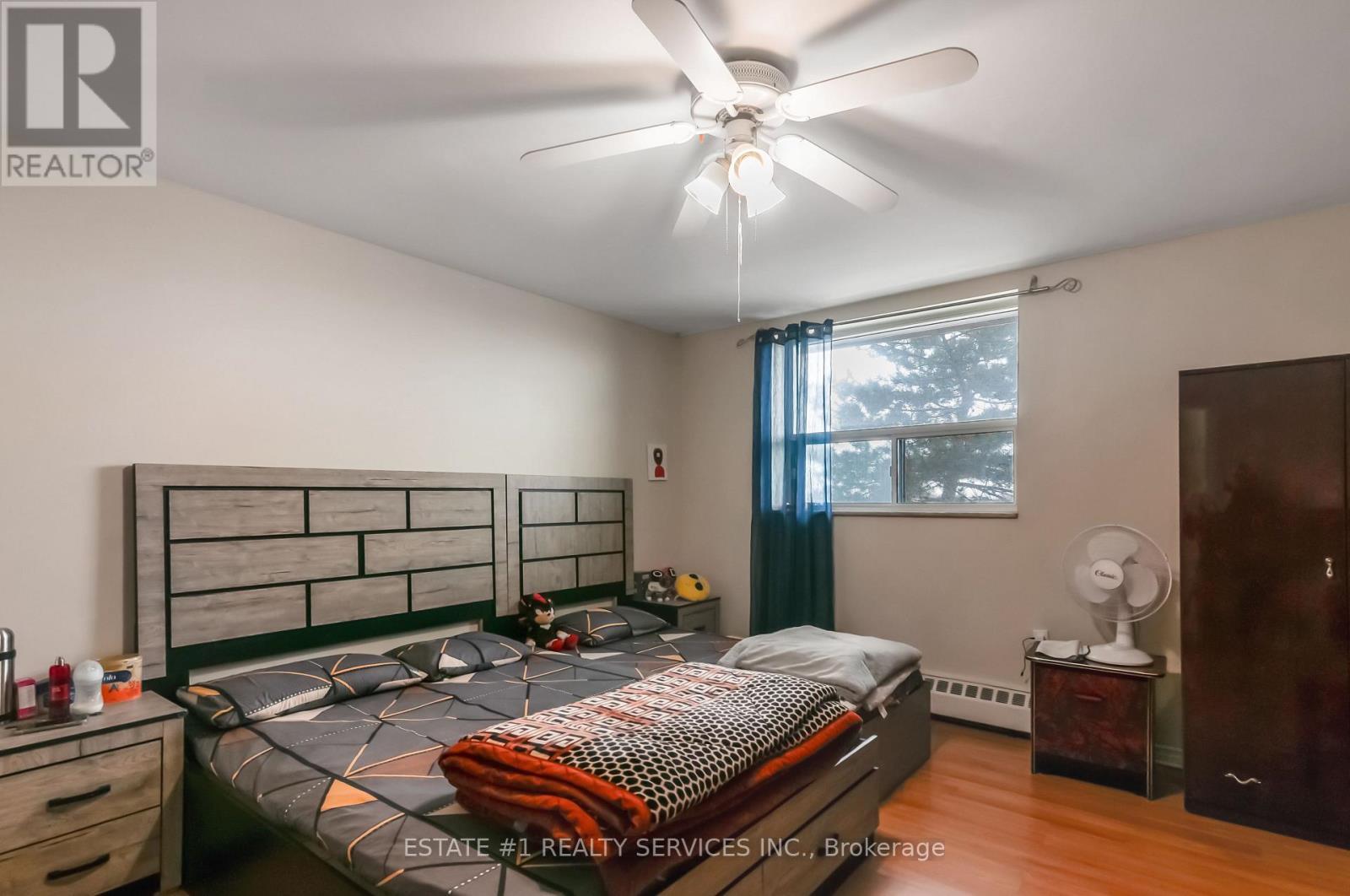 402 - 3555 Derry Road E, Mississauga, ON - Indoor Photo Showing Bedroom