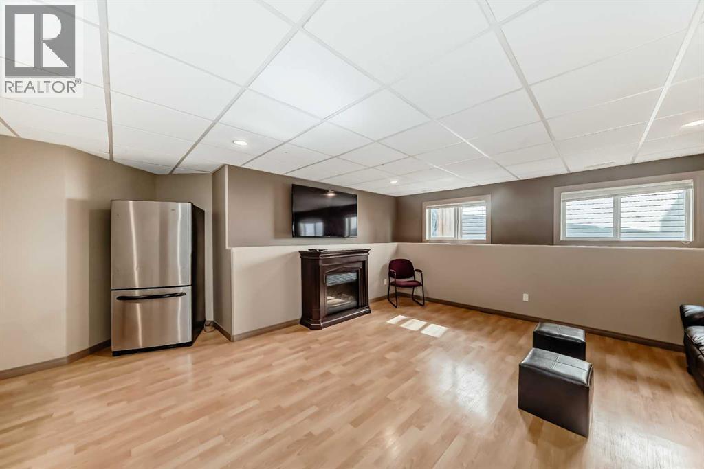 41 Canyoncrest Point W, Lethbridge, AB - Indoor