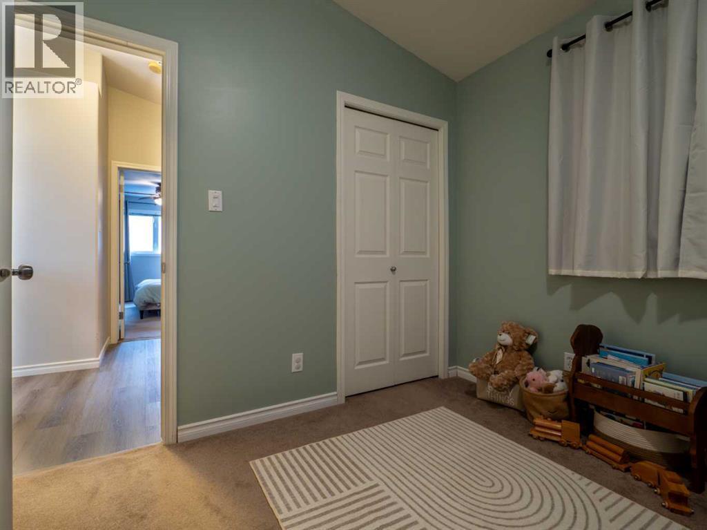 263 Mt Sunburst Way W, Lethbridge, AB - Indoor