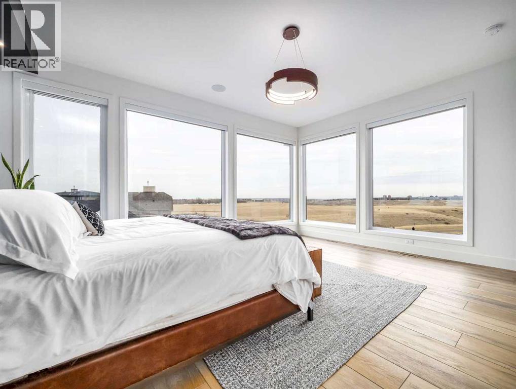 19 Stonecrest Point W, Lethbridge, AB - Indoor Photo Showing Bedroom