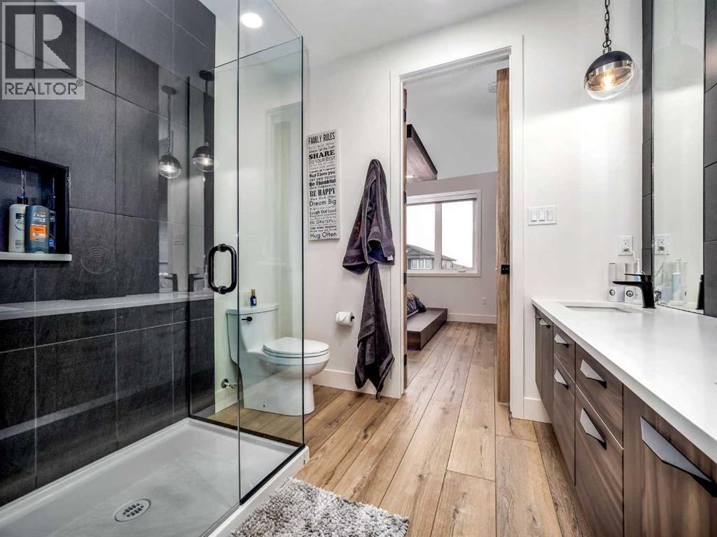 19 Stonecrest Point W, Lethbridge, AB - Indoor Photo Showing Bathroom