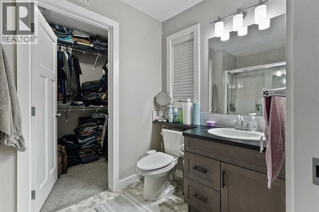 774 Marie Van Haarlem Crescent N, Lethbridge, AB - Indoor Photo Showing Bathroom