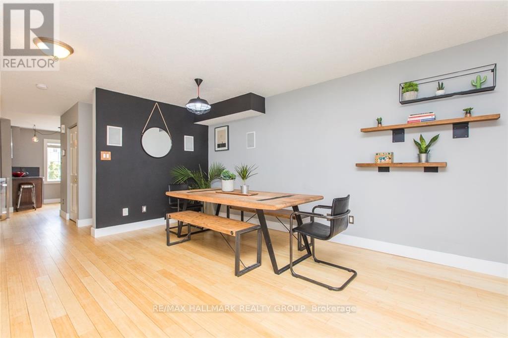 20 Yorkville Street, Ottawa, ON - Indoor Photo Showing Other Room