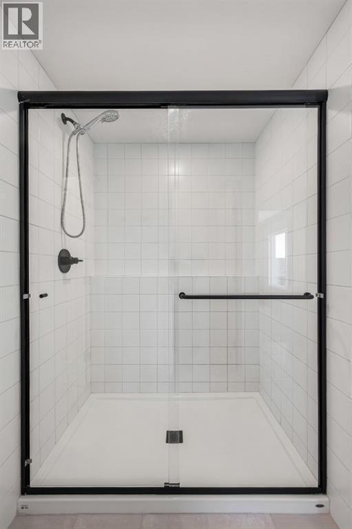 152 Sage Hill Heights Nw, Calgary, AB - Indoor Photo Showing Bathroom