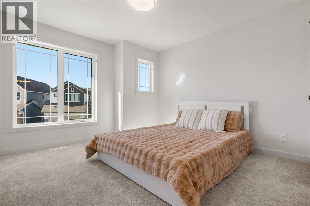 152 Sage Hill Heights Nw, Calgary, AB - Indoor Photo Showing Bedroom