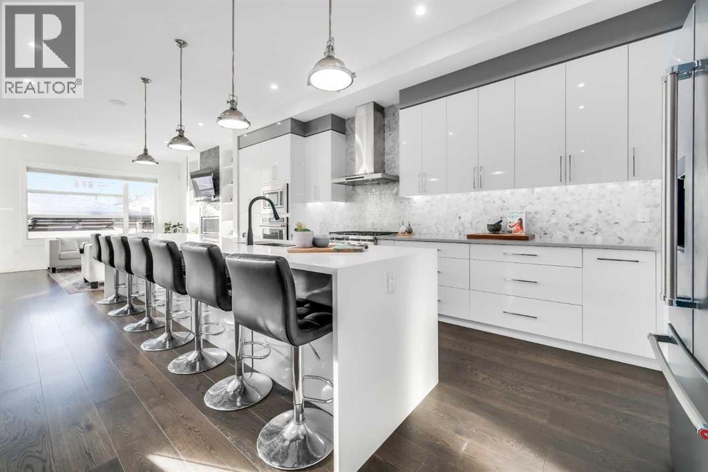 Kitchen - 2415 25 Avenue Nw, Calgary, AB - Indoor Photo Showing Kitchen With Upgraded Kitchen