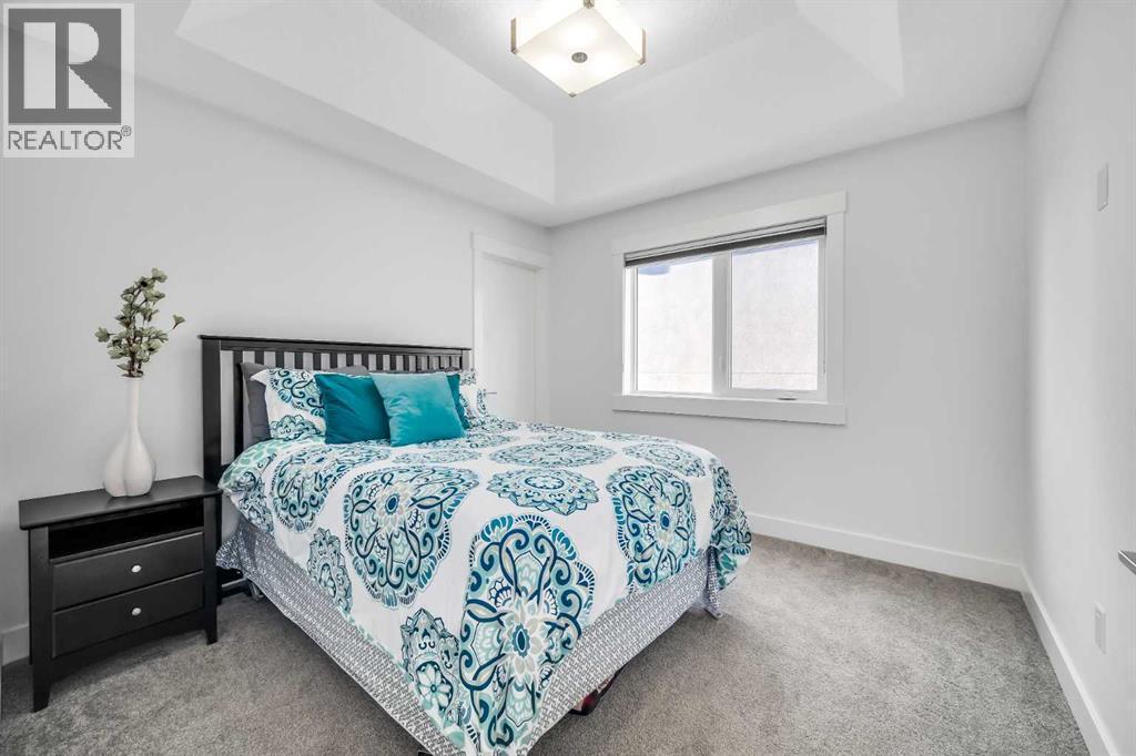 Bedroom #2 - 2415 25 Avenue Nw, Calgary, AB - Indoor Photo Showing Bedroom