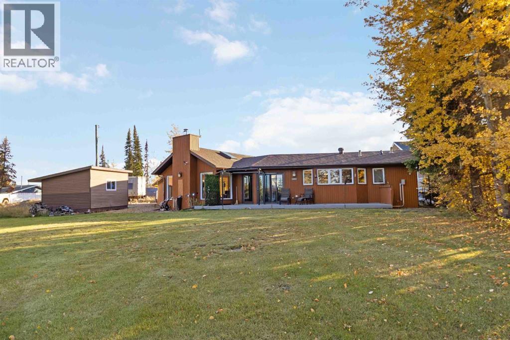 39 Poplar Crescent, Gregoire Lake Estates, AB - Outdoor