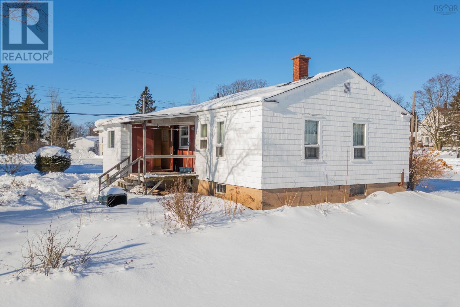 1 Boylston Avenue, Amherst, NS - Outdoor