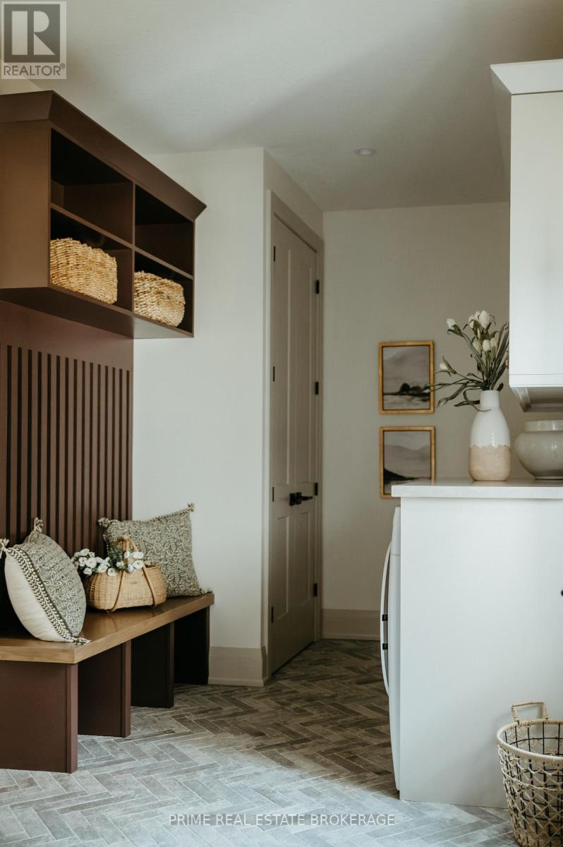 78 Optimist Drive, Southwold, ON - Indoor