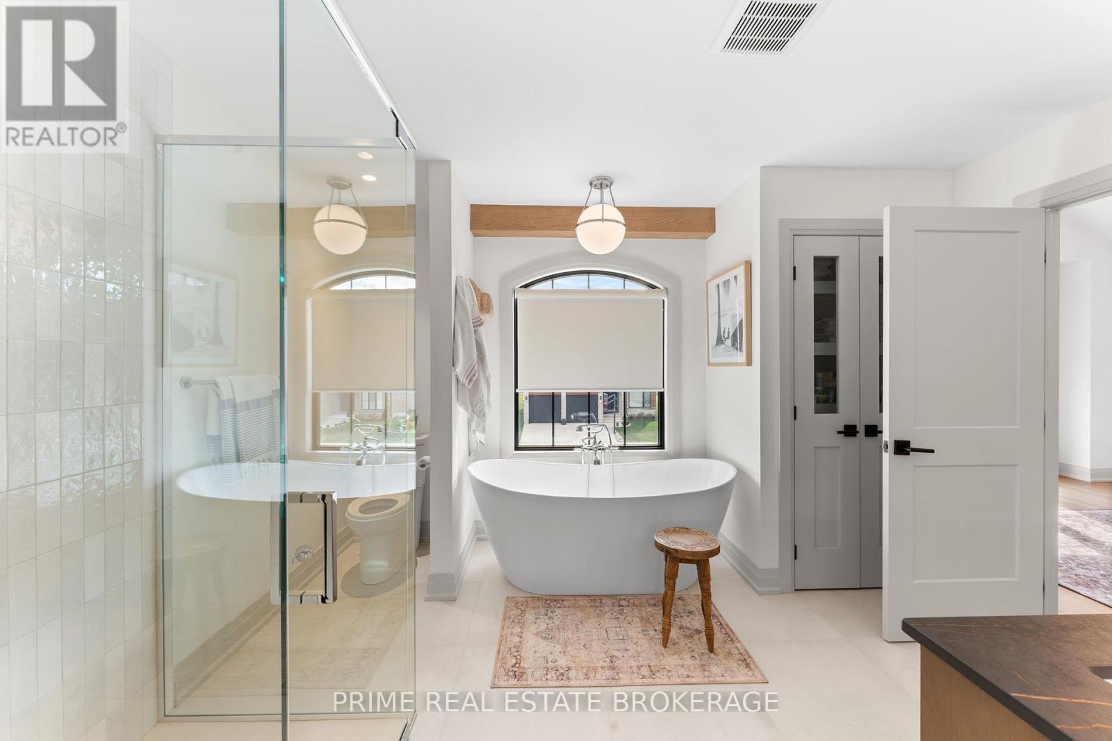 78 Optimist Drive, Southwold, ON - Indoor Photo Showing Bathroom