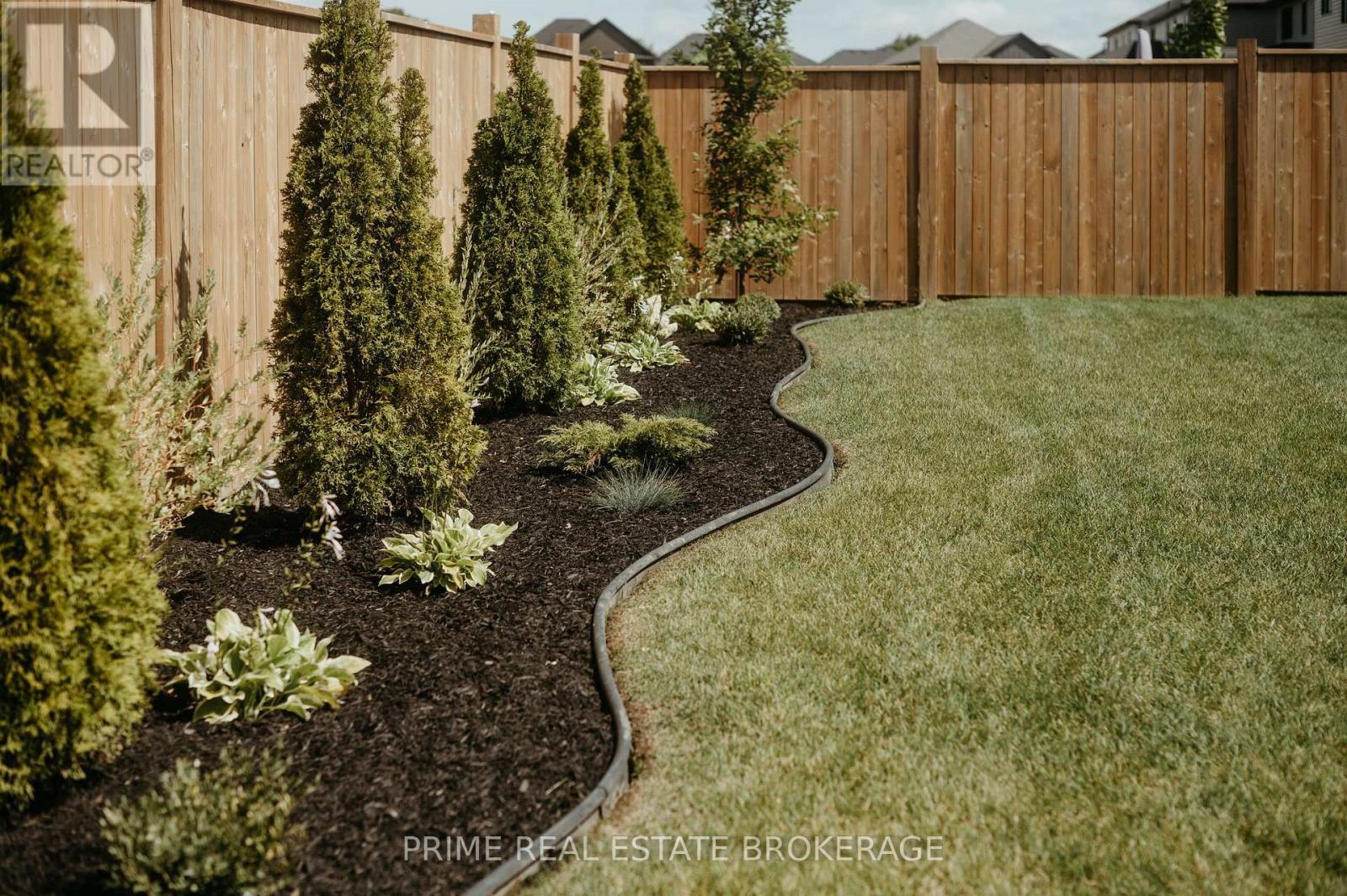 78 Optimist Drive, Southwold, ON - Outdoor