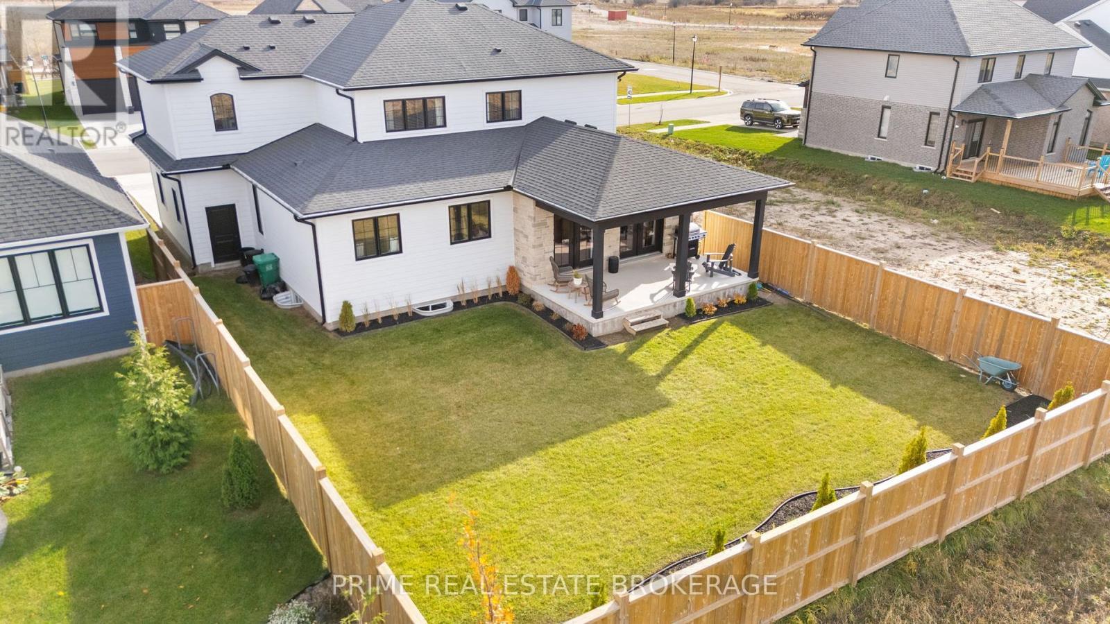 78 Optimist Drive, Southwold, ON - Outdoor With Deck Patio Veranda