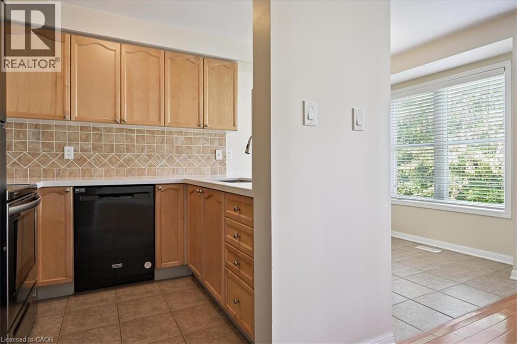 2389 Coho Way, Oakville, ON - Indoor Photo Showing Kitchen