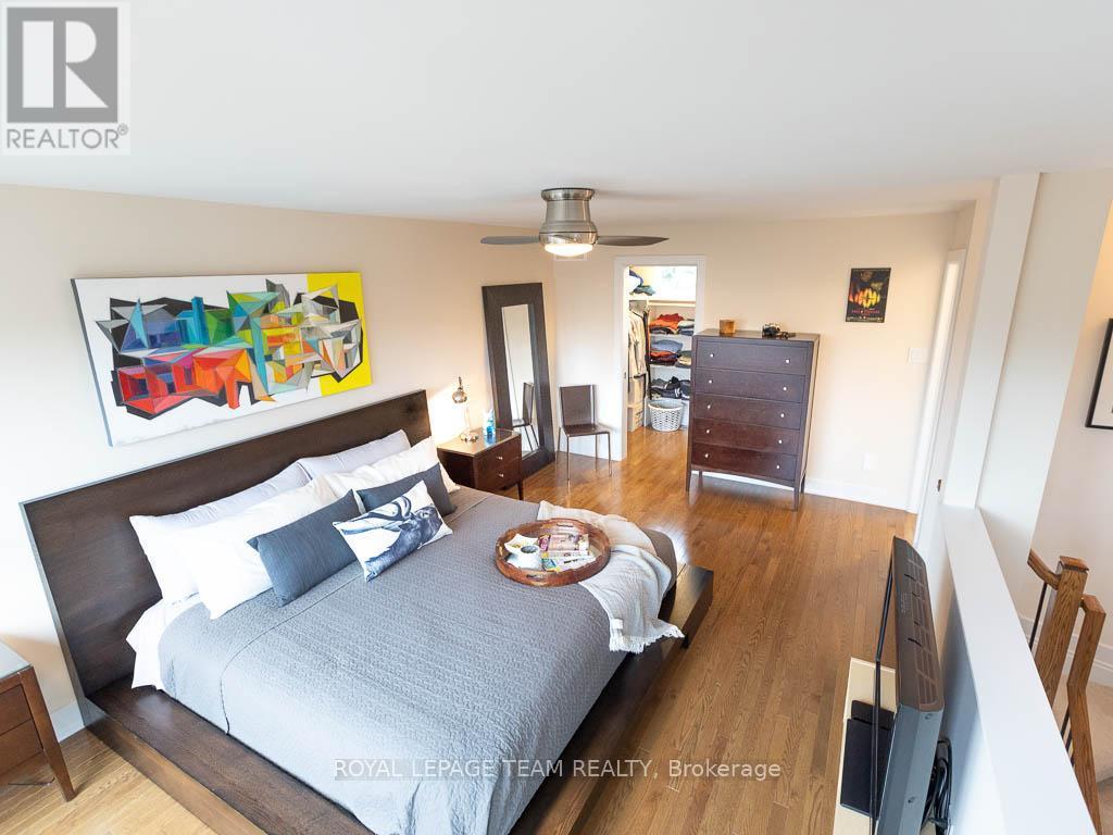 112 Greenfield Avenue, Ottawa, ON - Indoor Photo Showing Bedroom