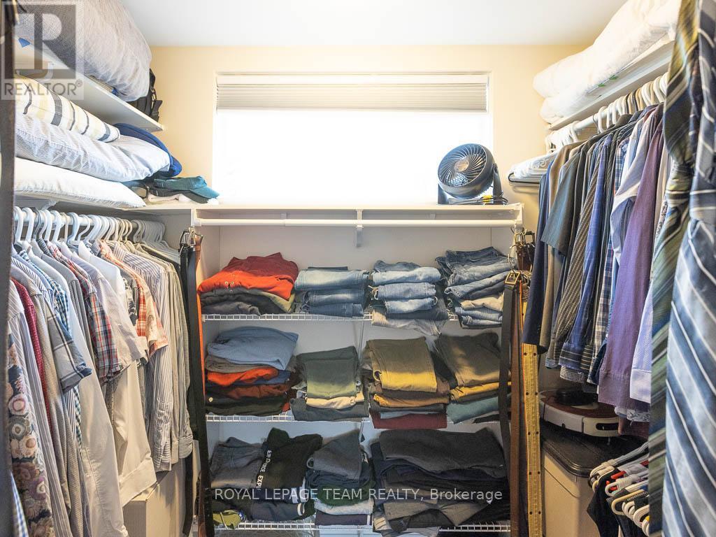 112 Greenfield Avenue, Ottawa, ON - Indoor With Storage