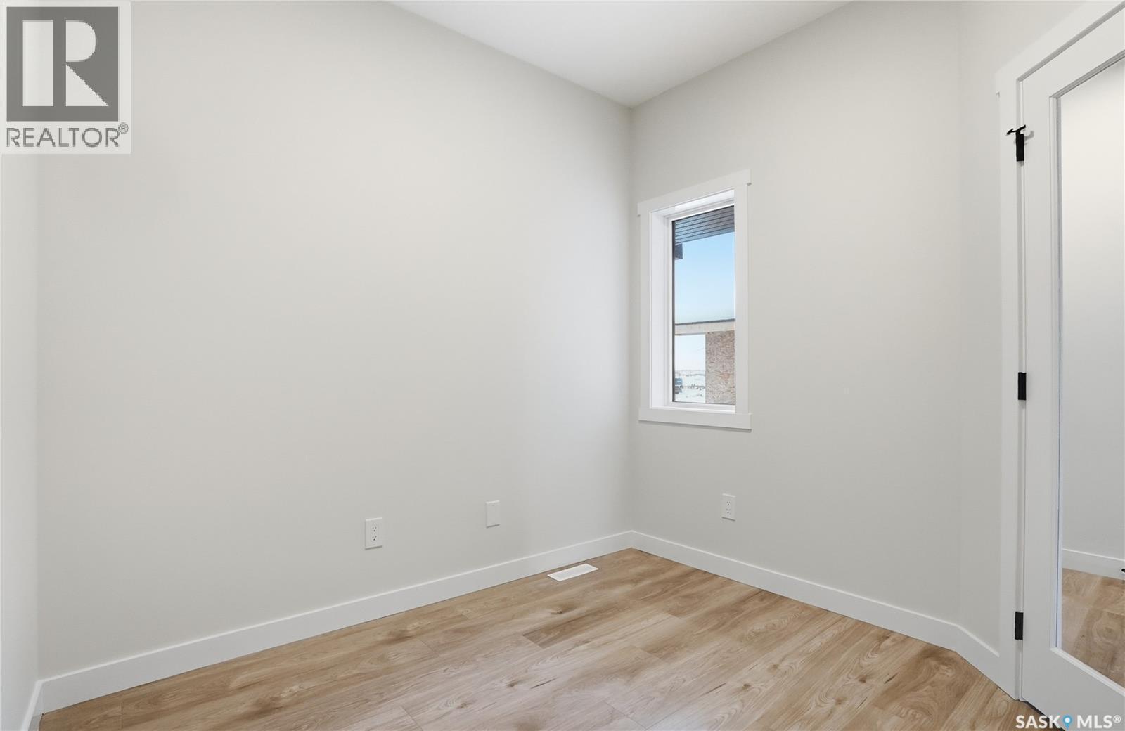 334 Katz Avenue, Saskatoon, SK - Indoor Photo Showing Other Room