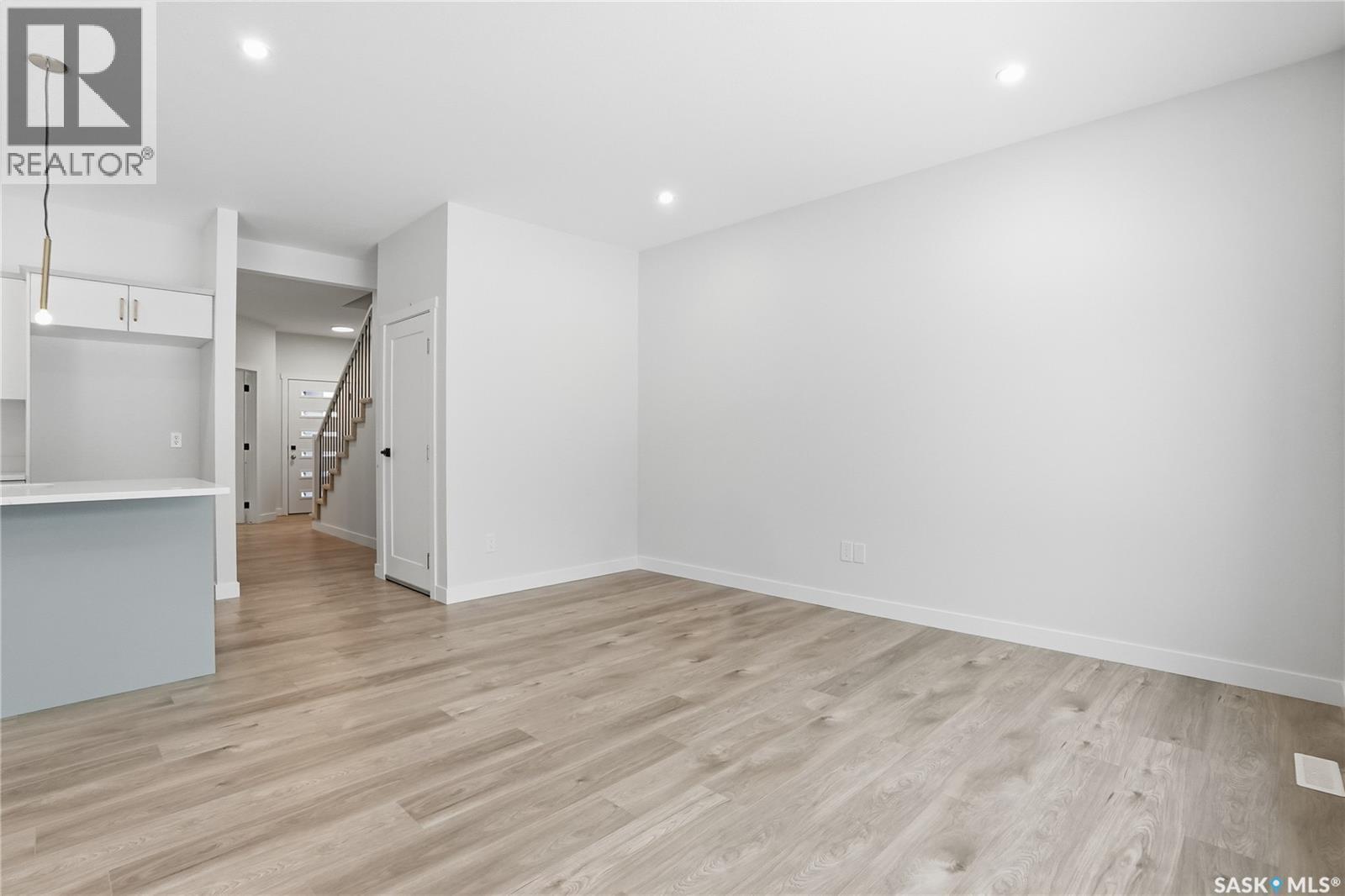 334 Katz Avenue, Saskatoon, SK - Indoor Photo Showing Other Room