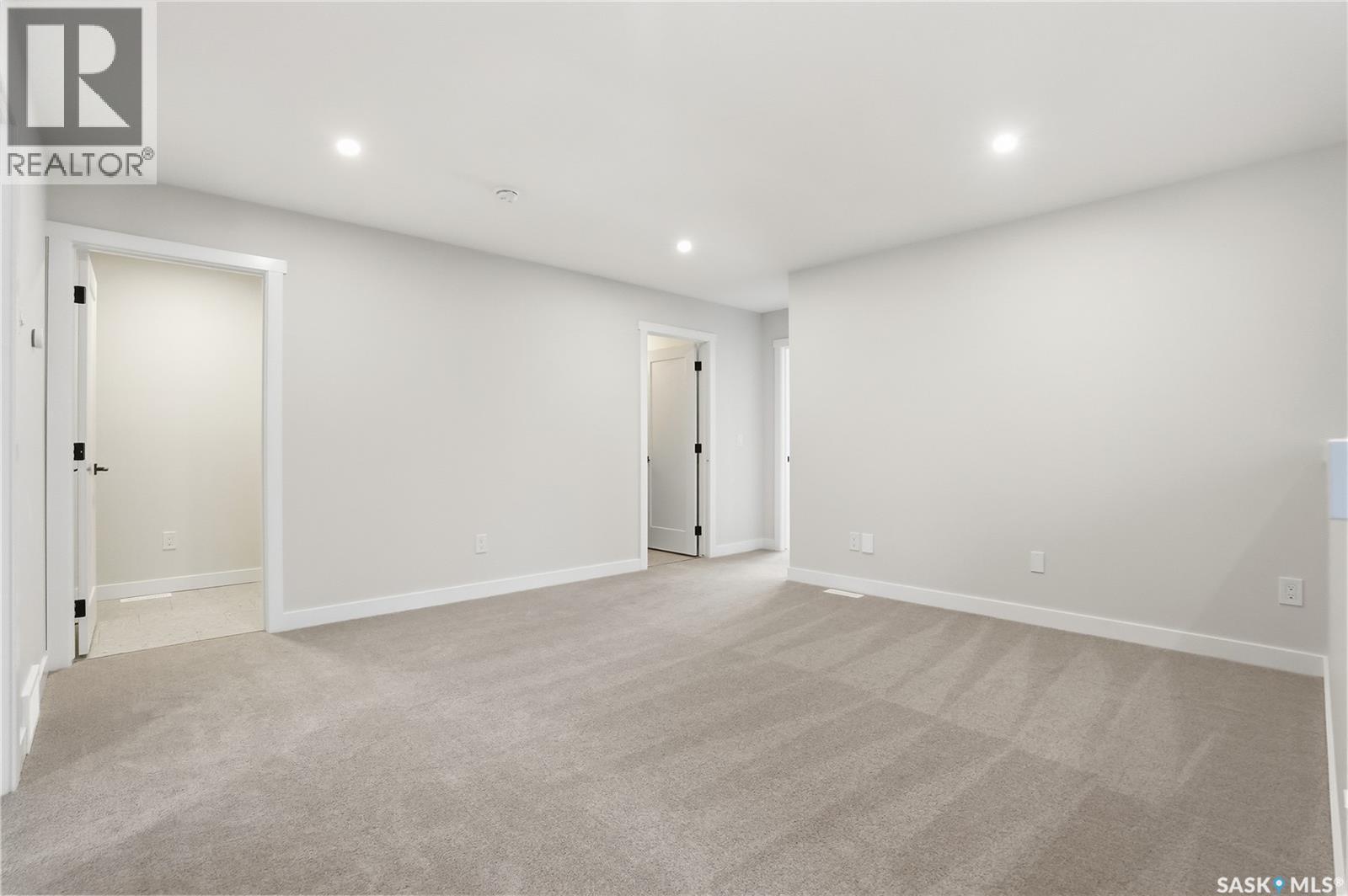 334 Katz Avenue, Saskatoon, SK - Indoor Photo Showing Other Room