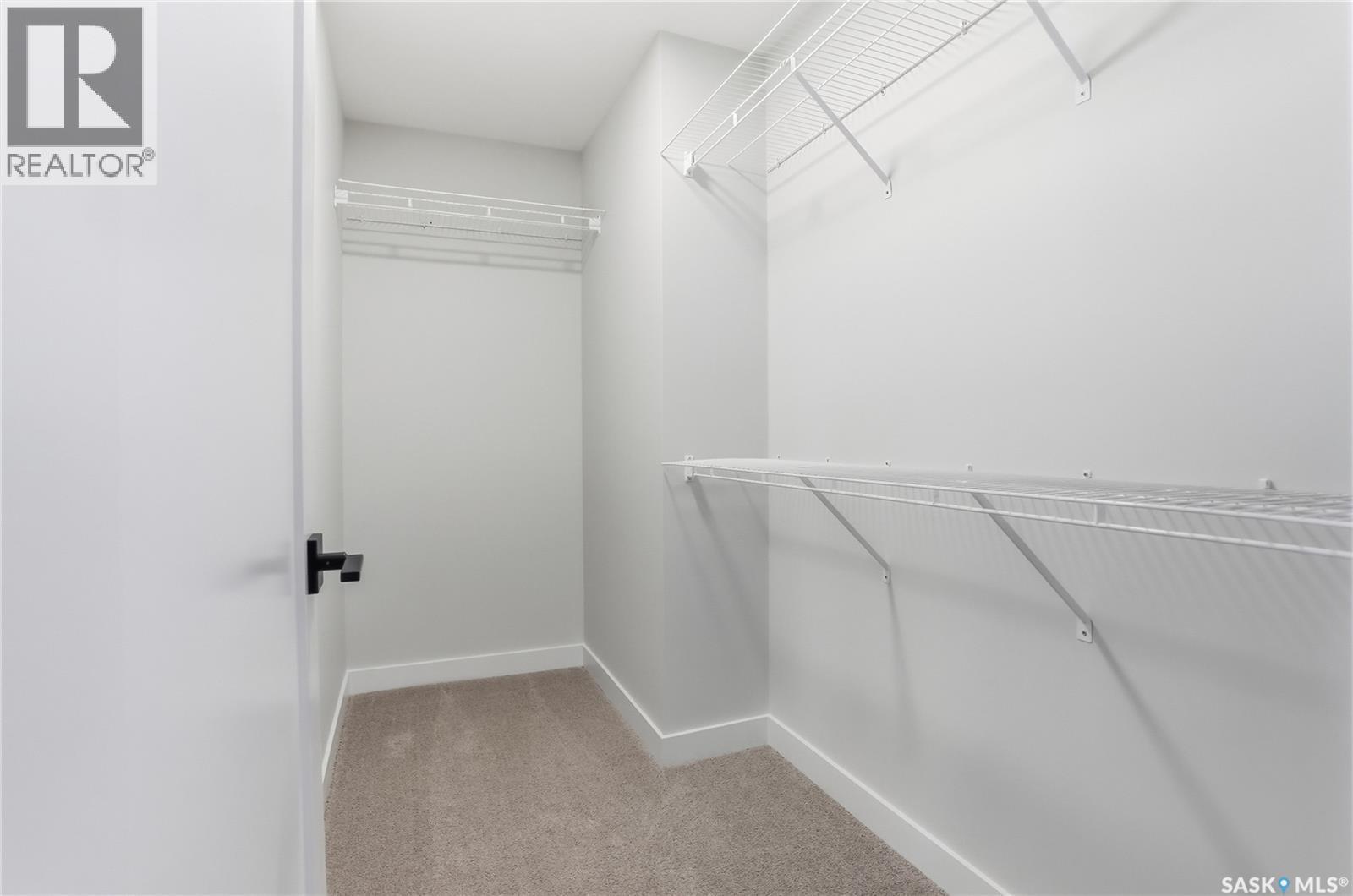 334 Katz Avenue, Saskatoon, SK - Indoor With Storage