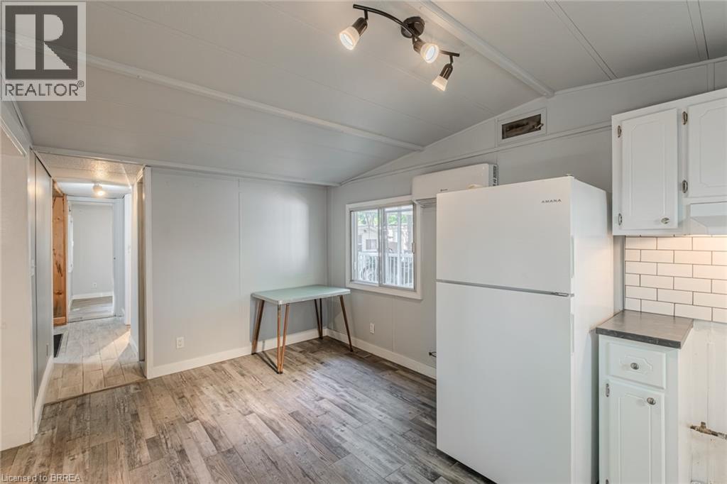 99 Fourth Concession Road Unit# 196, Burford, ON - Indoor