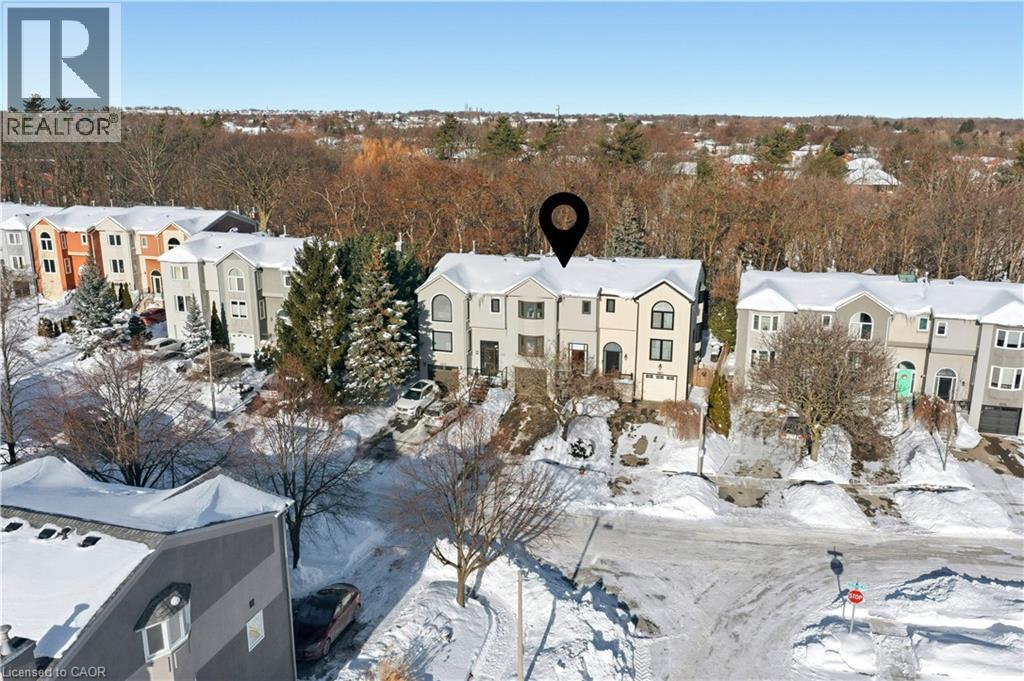 Backing onto RAVINE! - 1489 Litchfield Road, Oakville, ON - Outdoor