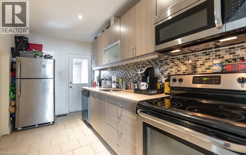 1441 Main Street E, Hamilton, ON