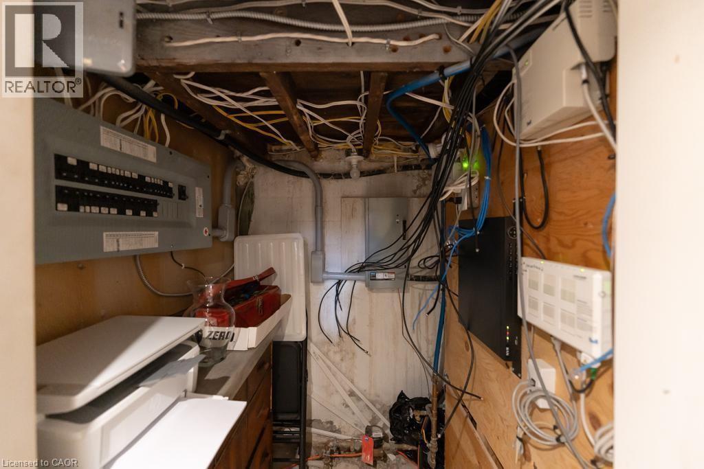 1441 Main Street E, Hamilton, ON