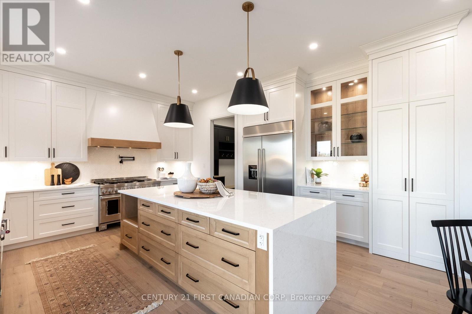 Lot 76 Silver Creek Circle, London South (South V), ON - Indoor Photo Showing Kitchen With Upgraded Kitchen