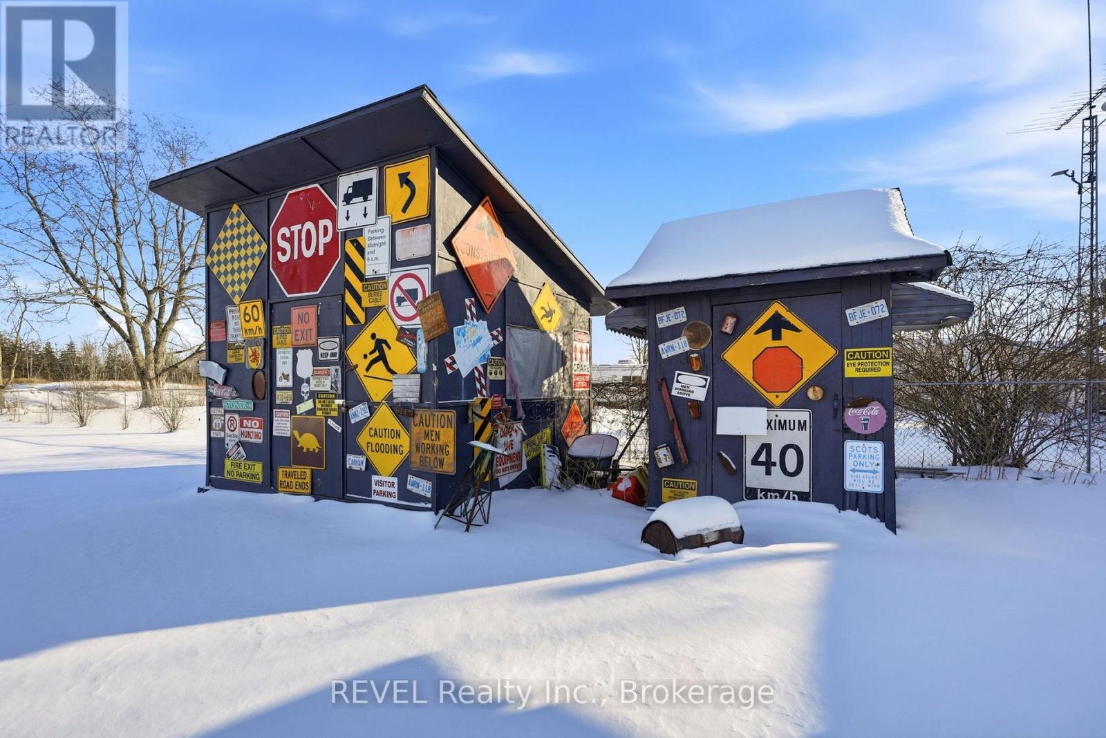 1150 Pettit Road, Fort Erie (Crescent Park), ON - Outdoor