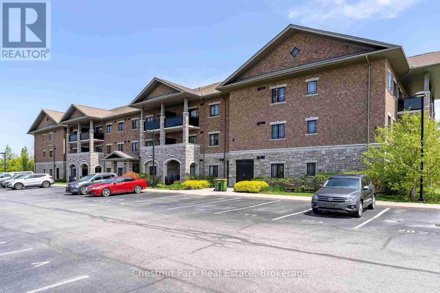 304 - 1 Chamberlain Crescent, Collingwood, ON - Outdoor With Facade