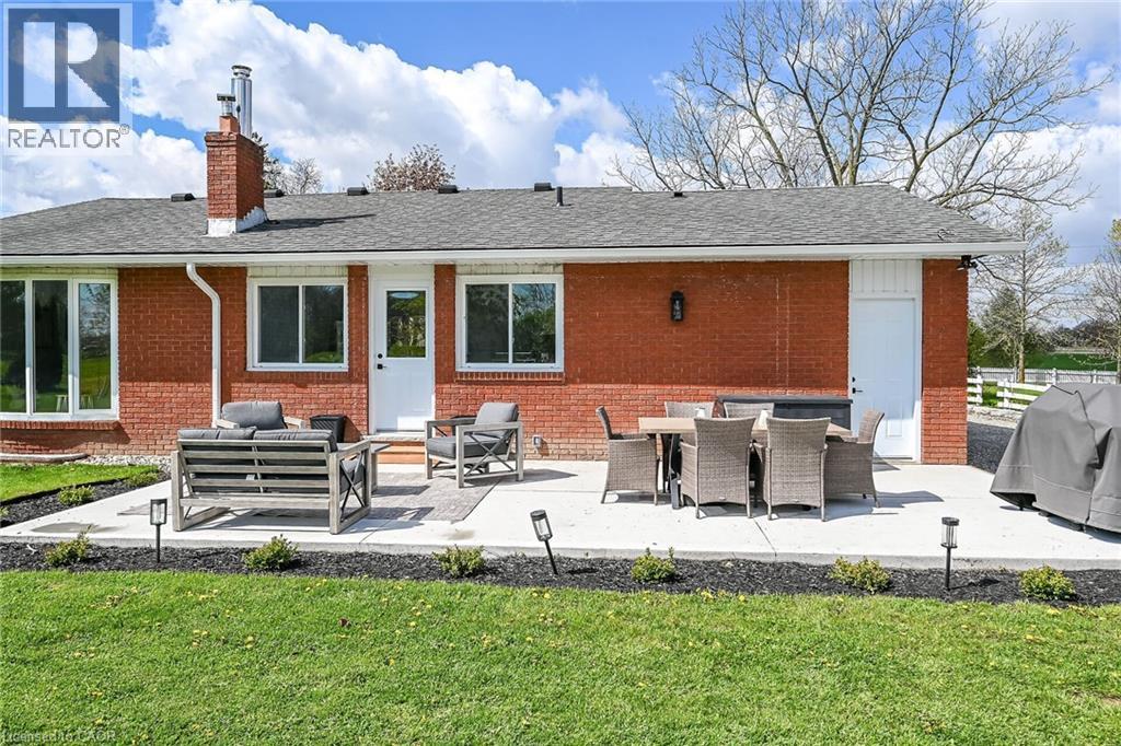 4024 River Road, Caledonia, ON - Outdoor With Deck Patio Veranda