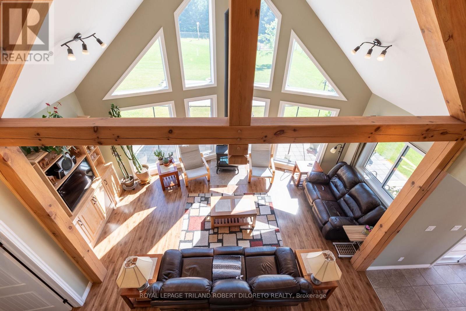 22910 Highbury Avenue N, Middlesex Centre (Bryanston), ON - Indoor