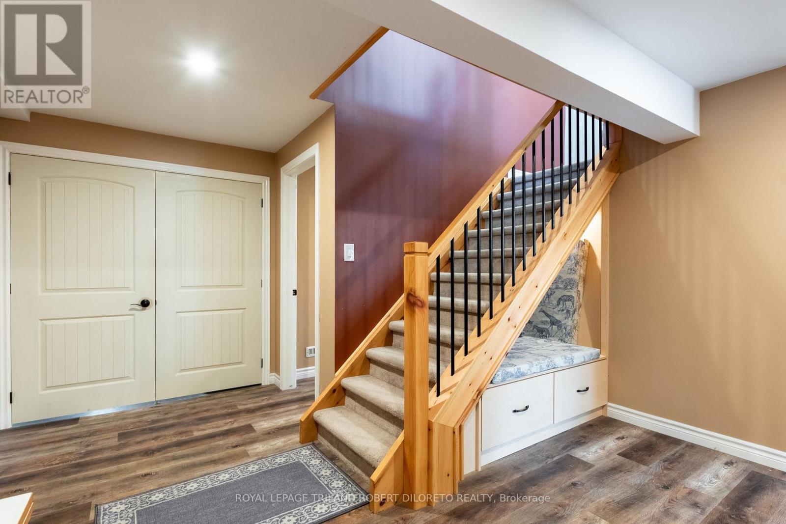 22910 Highbury Avenue N, Middlesex Centre (Bryanston), ON - Indoor Photo Showing Other Room