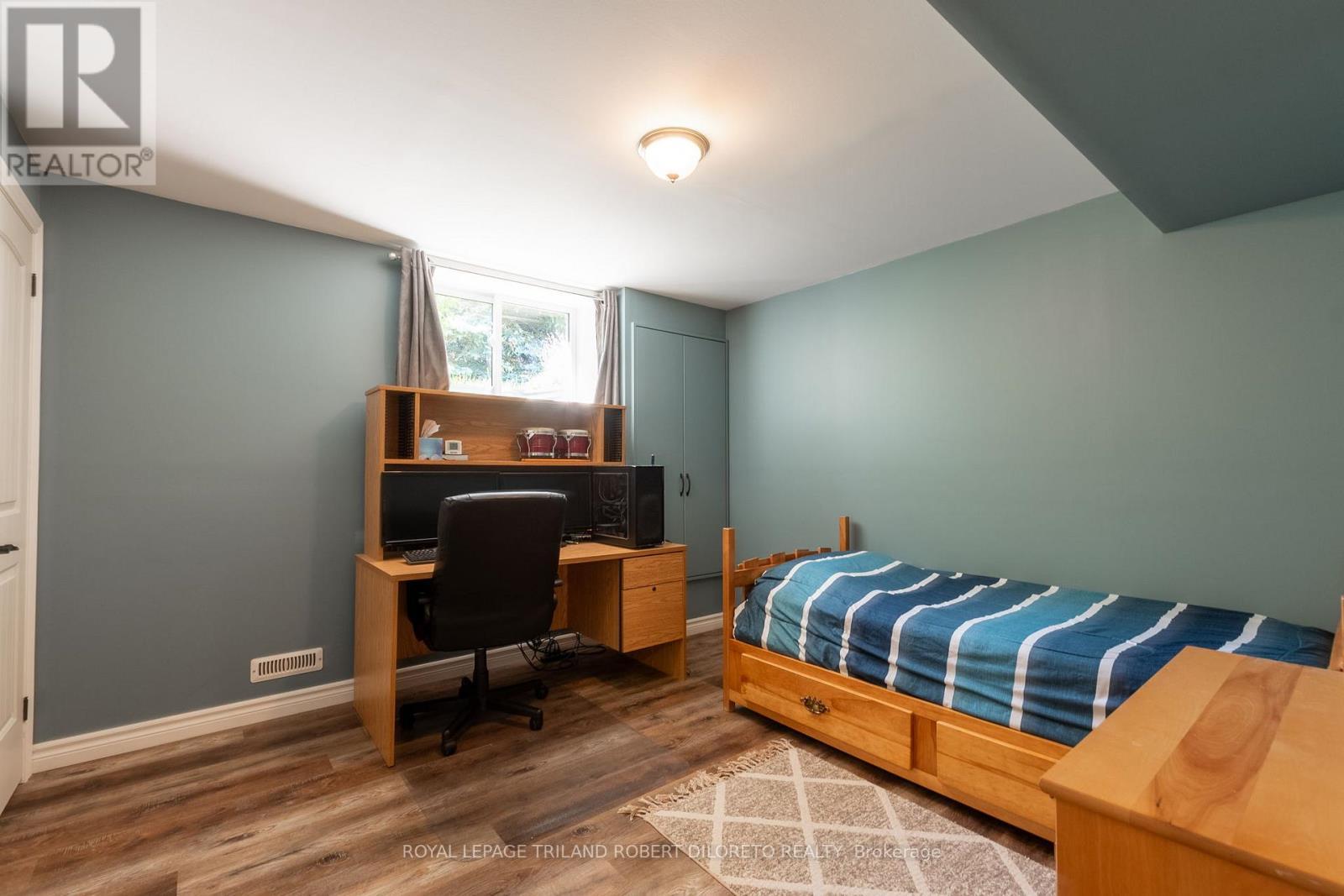 22910 Highbury Avenue N, Middlesex Centre (Bryanston), ON - Indoor Photo Showing Bedroom