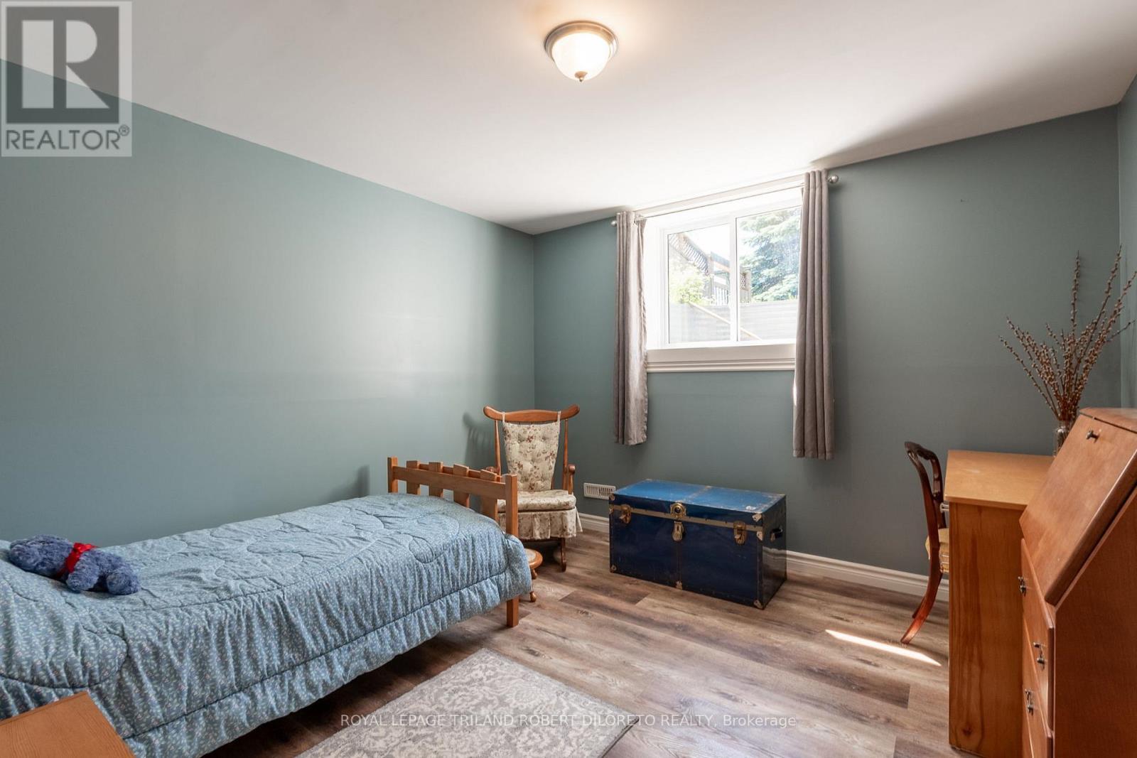 22910 Highbury Avenue N, Middlesex Centre (Bryanston), ON - Indoor Photo Showing Bedroom