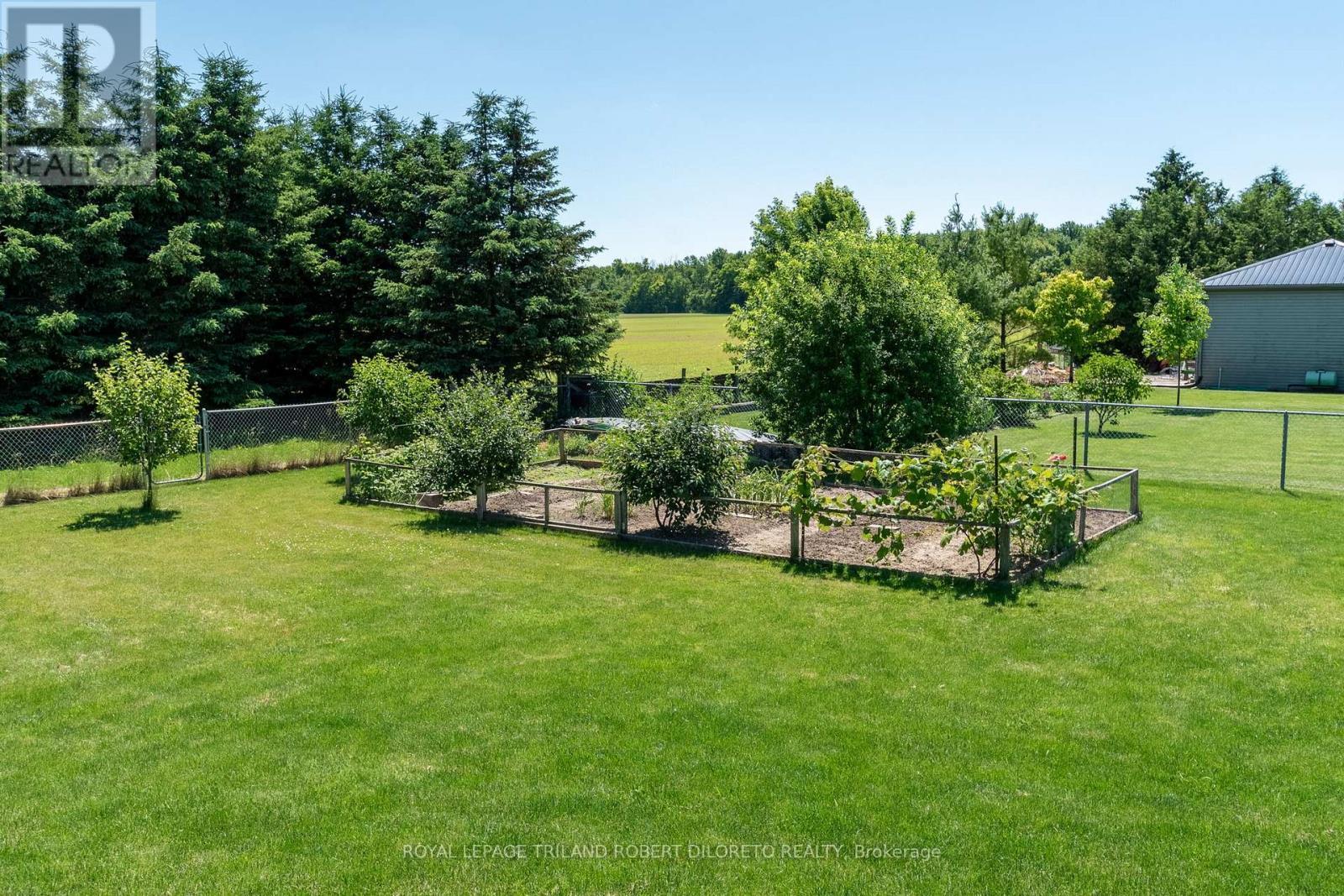 22910 Highbury Avenue N, Middlesex Centre (Bryanston), ON - Outdoor