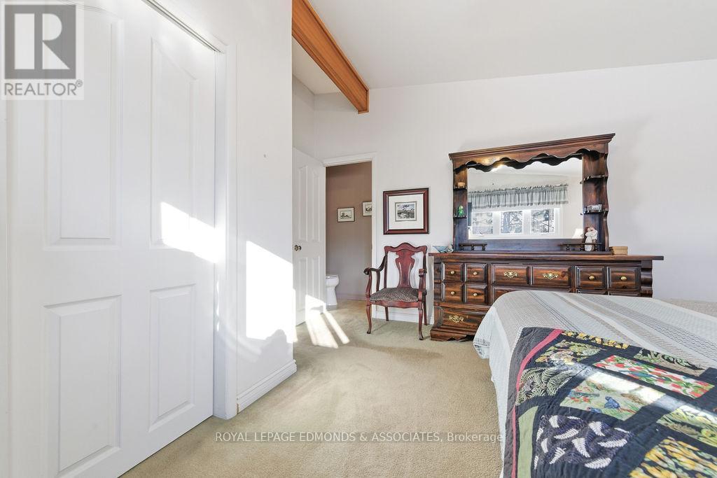 528 Irving Street, Pembroke, ON - Indoor Photo Showing Bedroom