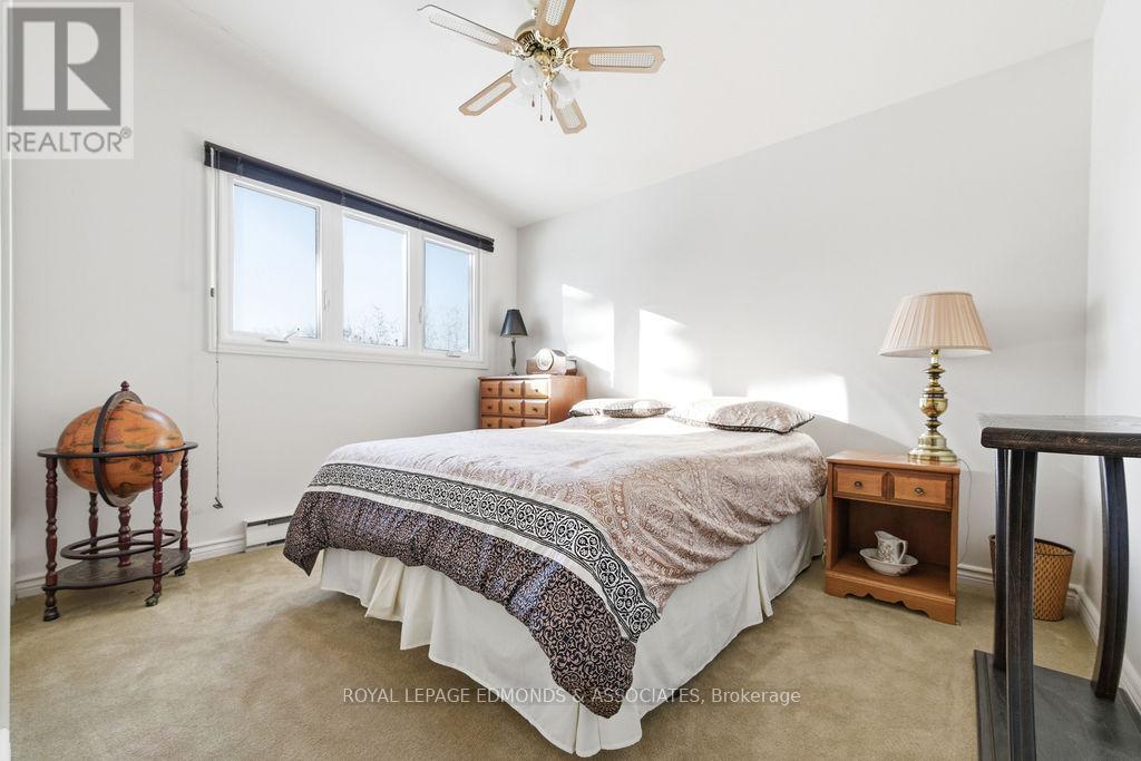 528 Irving Street, Pembroke, ON - Indoor Photo Showing Bedroom