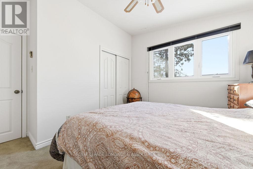 528 Irving Street, Pembroke, ON - Indoor Photo Showing Bedroom