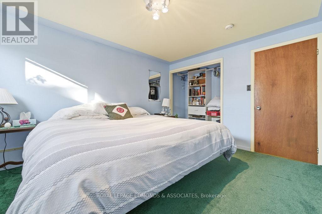 528 Irving Street, Pembroke, ON - Indoor Photo Showing Bedroom