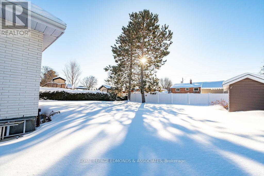 528 Irving Street, Pembroke, ON - Outdoor