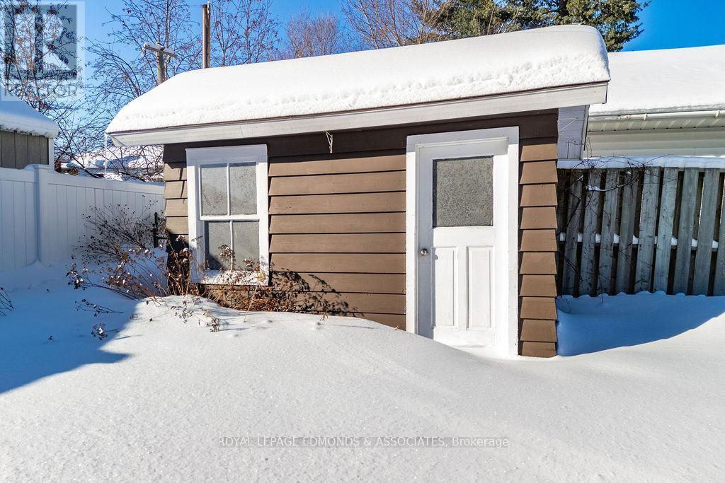 528 Irving Street, Pembroke, ON - Outdoor