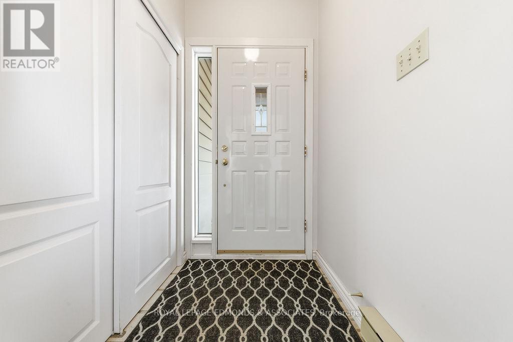 528 Irving Street, Pembroke, ON - Indoor Photo Showing Other Room