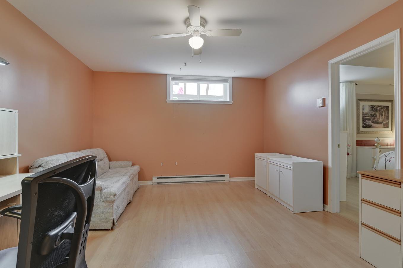 Salle familiale - 1137 Rue De L'Aigue-Marine, Québec (Charlesbourg), QC - Indoor