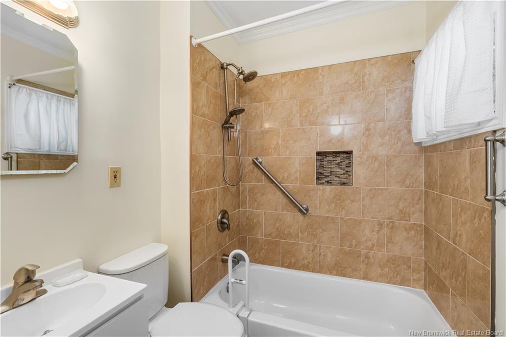 195 Second Ave, Moncton, NB