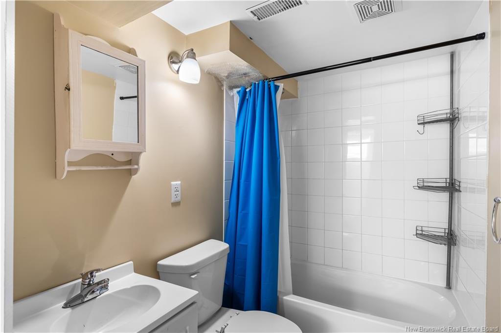 195 Second Ave, Moncton, NB