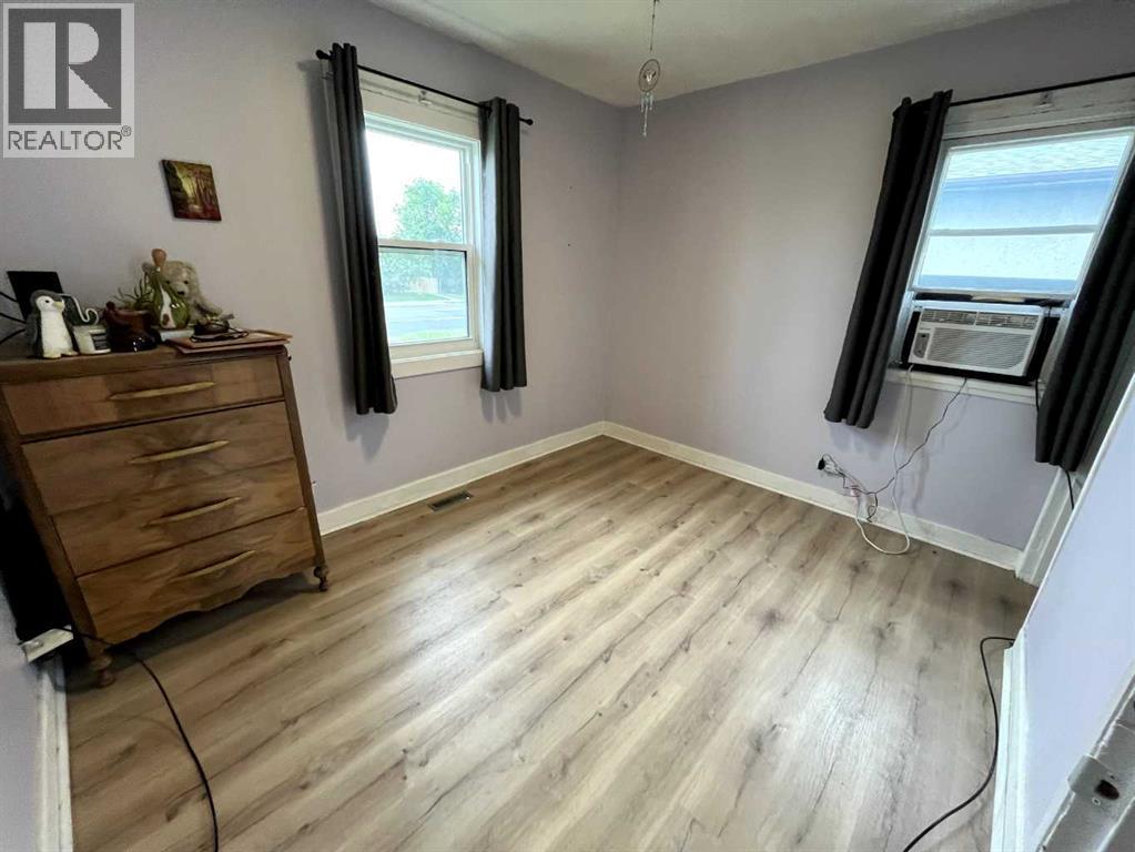 7639 Ogden Road Se, Calgary, AB - Indoor Photo Showing Other Room