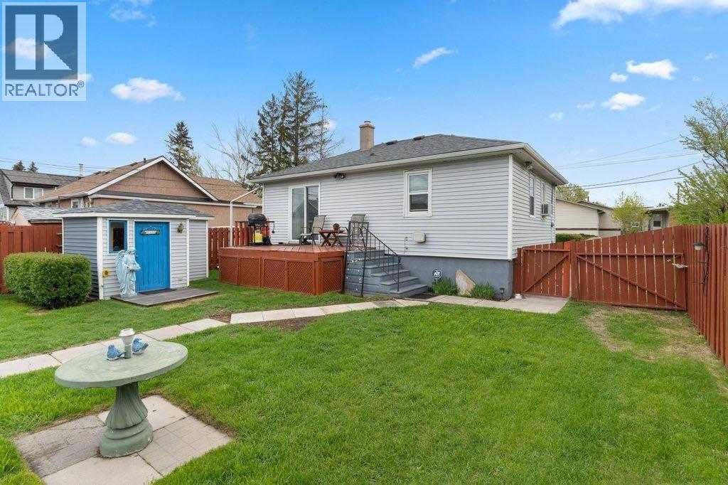 7639 Ogden Road Se, Calgary, AB - Outdoor