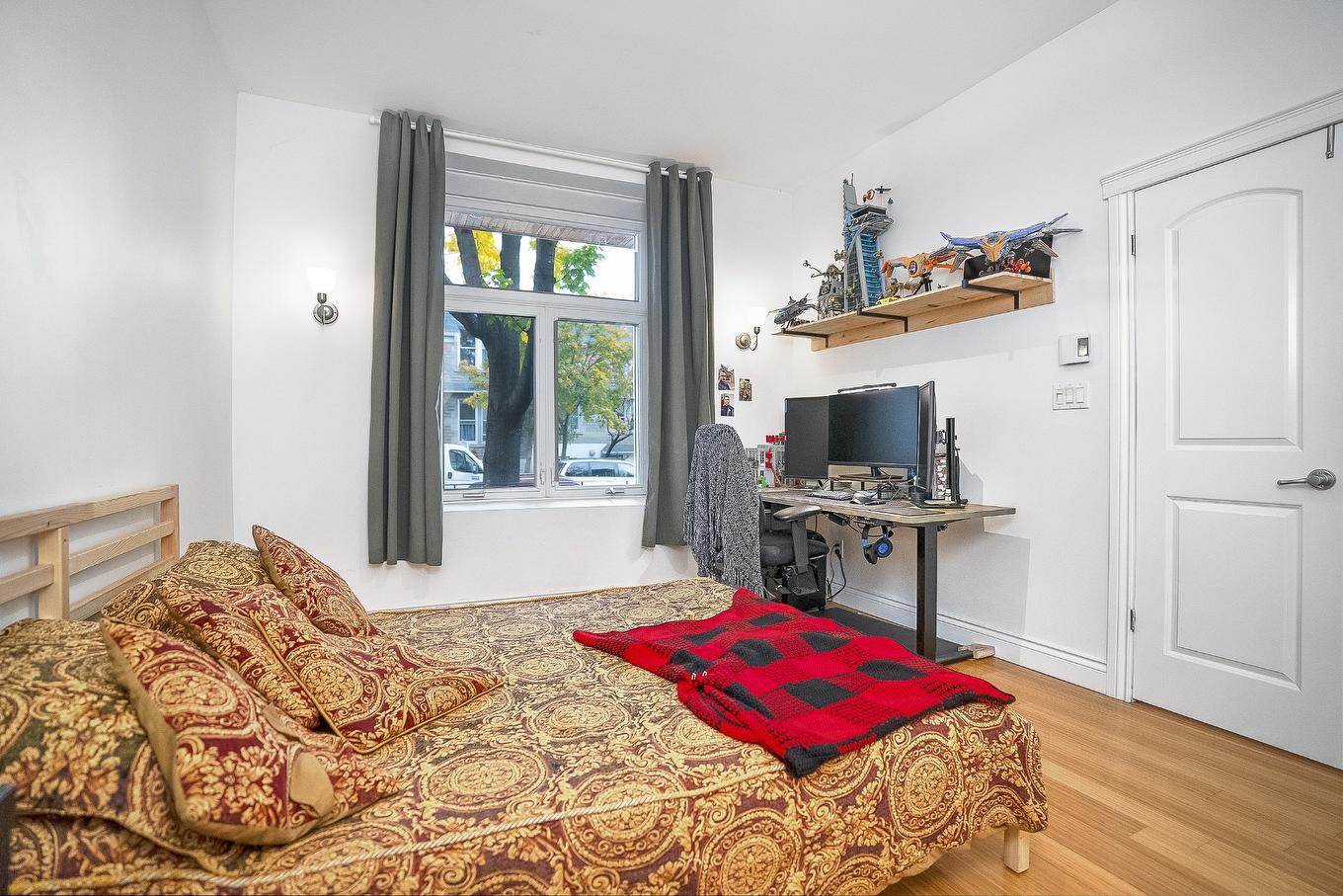 Bedroom - 558 Rue Théodore, Montréal (Mercier/Hochelaga-Maisonneuve), QC - Indoor Photo Showing Bedroom